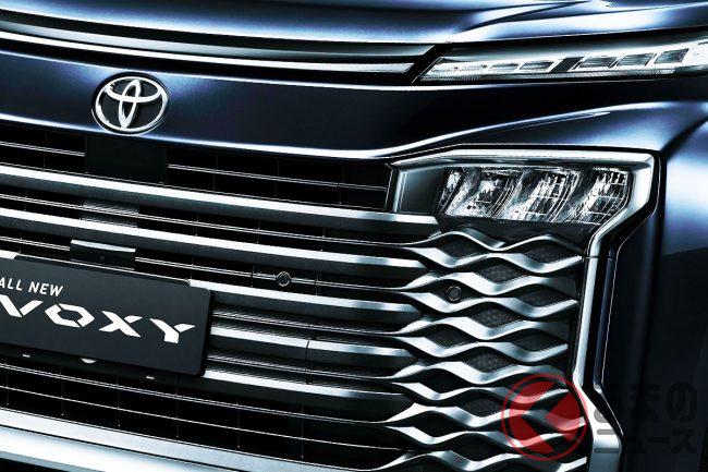 トヨタ「新ヴォクシー」に反響殺到！「これ乗ってるだけでカッコイイ