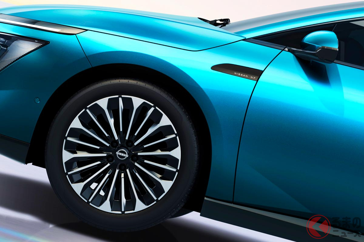 日産が「新型セダン」世界初公開!