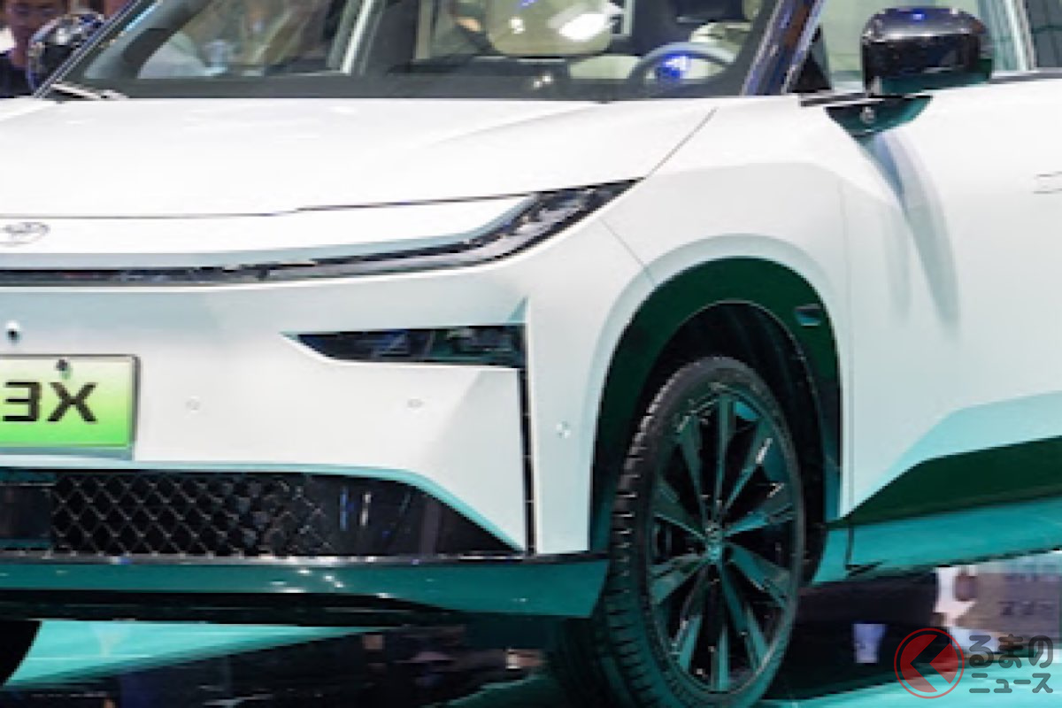 トヨタ、中国向けBEV「bZ3X」を25年3月発売と発表 広州モーターショー2024(現地撮影:加藤博人)