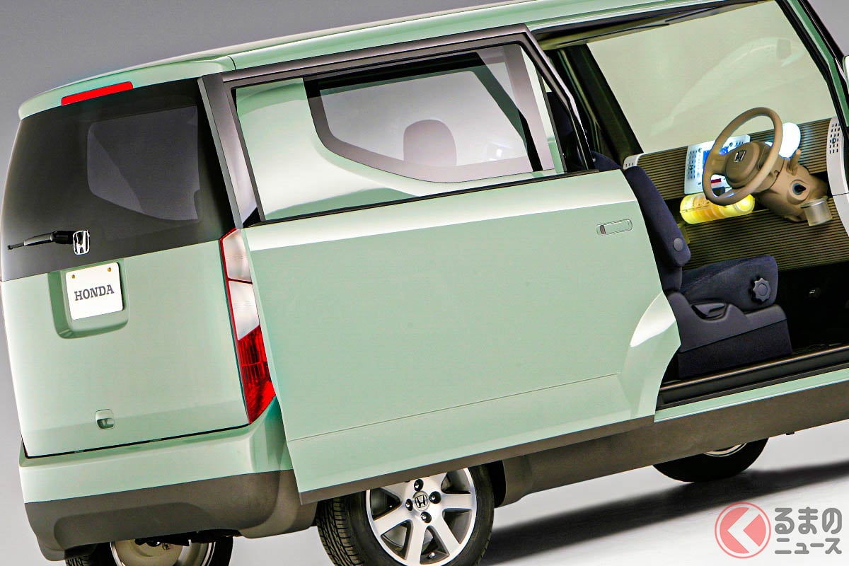 ミッドシップのハッチバック?