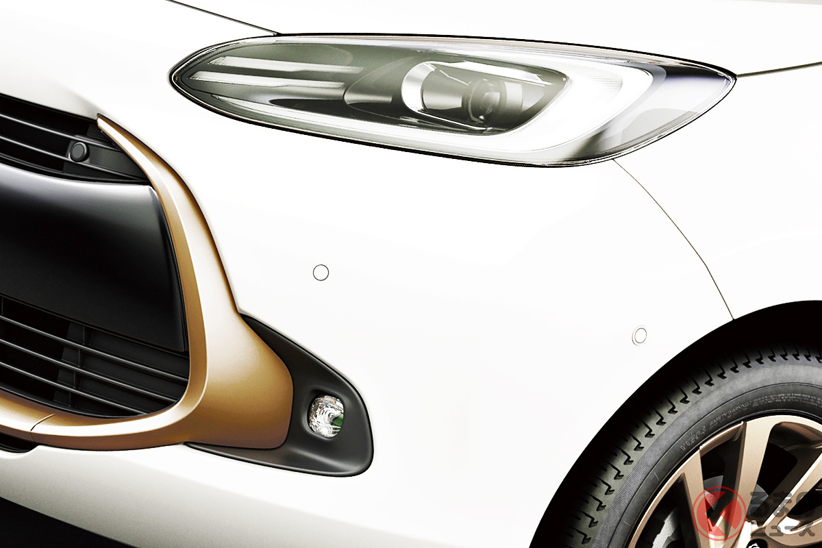 トヨタのハイブリッドコンパクトカー「アクア」に新設定された「小さな高級車“ラフィネ”」とは