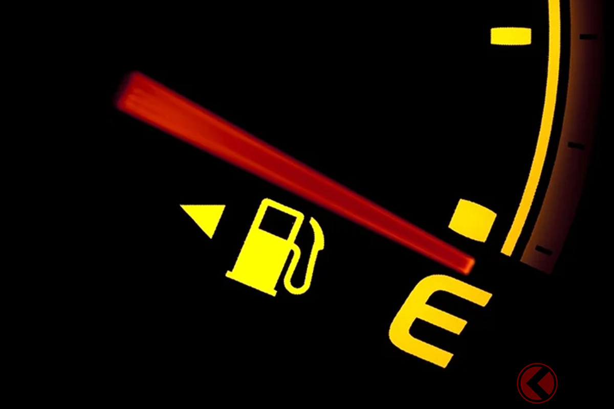 クルマを運転する上で“注意”すべきガソリン残量!燃料警告灯が点灯したらあと何キロ走れる?(写真はイメージ)