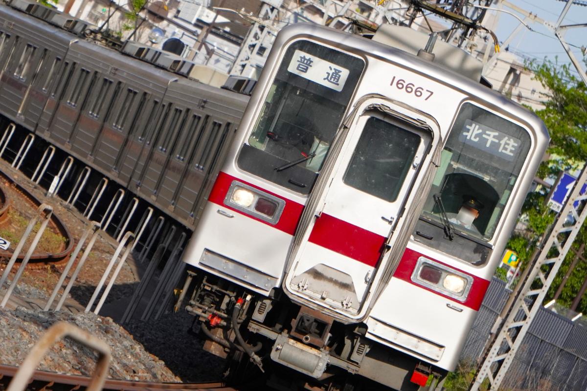 東武スカイツリーラインの電車（画像：写真AC）。