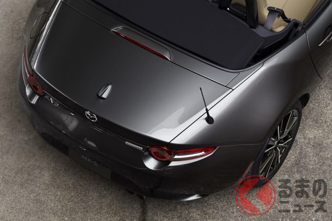 マツダ新型「ロードスター」発表！ 2.0リッター「直4」＋幌の