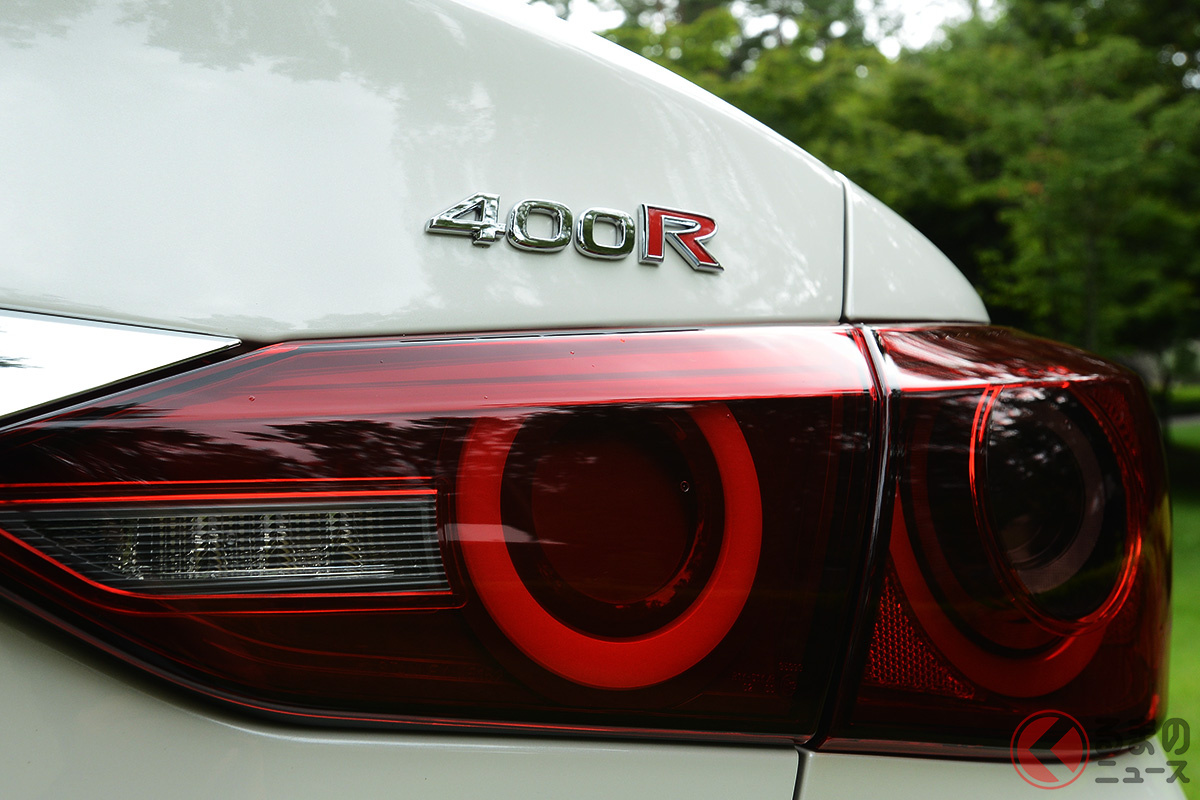 405馬力の400Rをベースに450馬力&MT化した「CREWCH★クルウチ400R MT ver」はオートサロンで注目の1台!(画像は標準の400R)