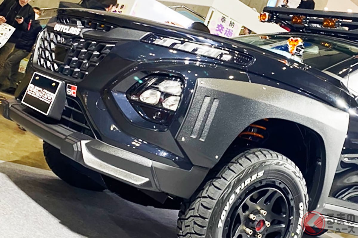 新型「コンパクトSUV」が 早くも「爆アゲ」仕様に!?