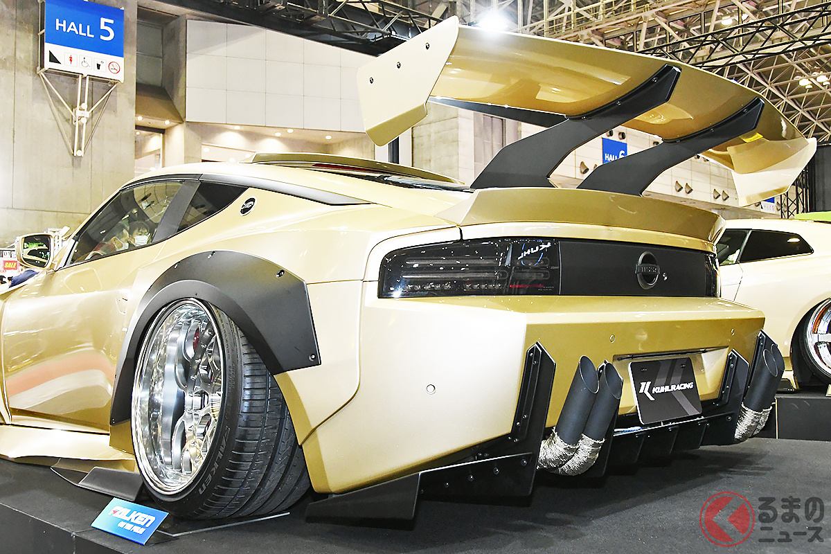 圧巻の超ド迫力ボディ! 来場者も注目のKUHL JAPAN(クールジャパン)の「34ZR-GTWR SPEC-D」