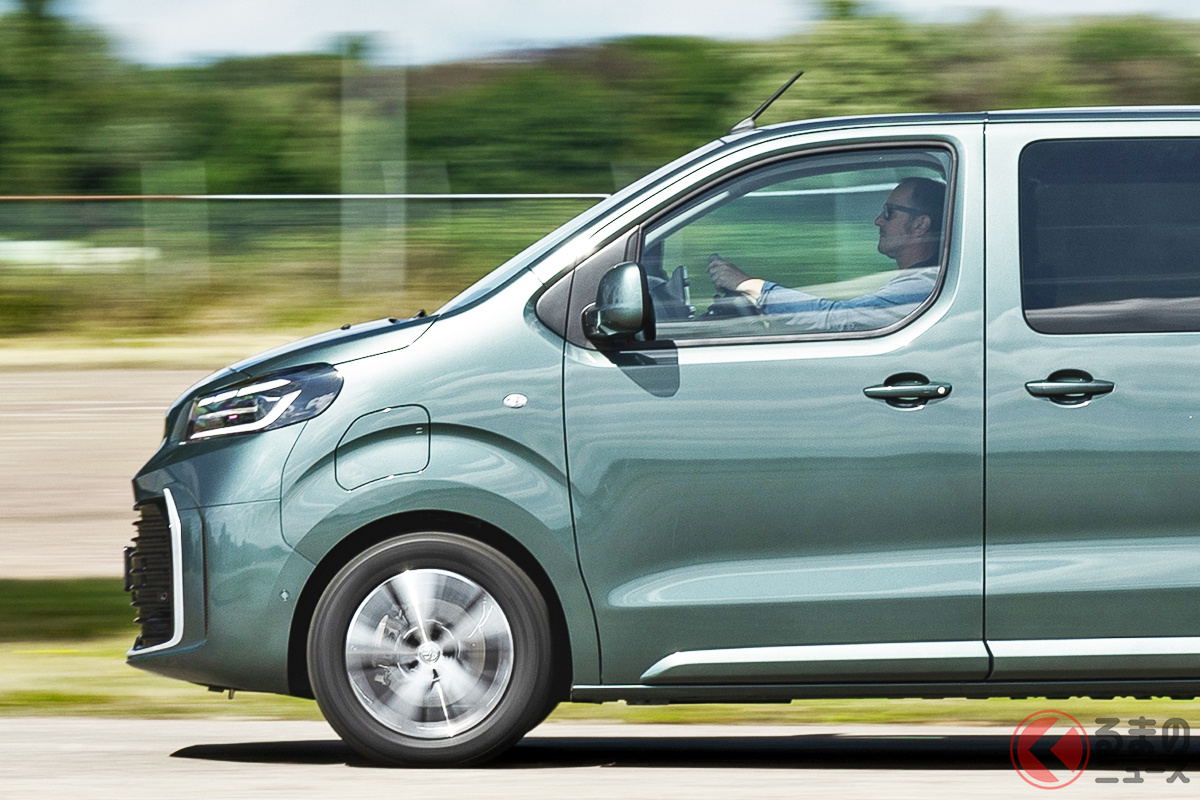 日本でも乗ってみたい! 欧州トヨタ独自のミニバン「プロエース」とは