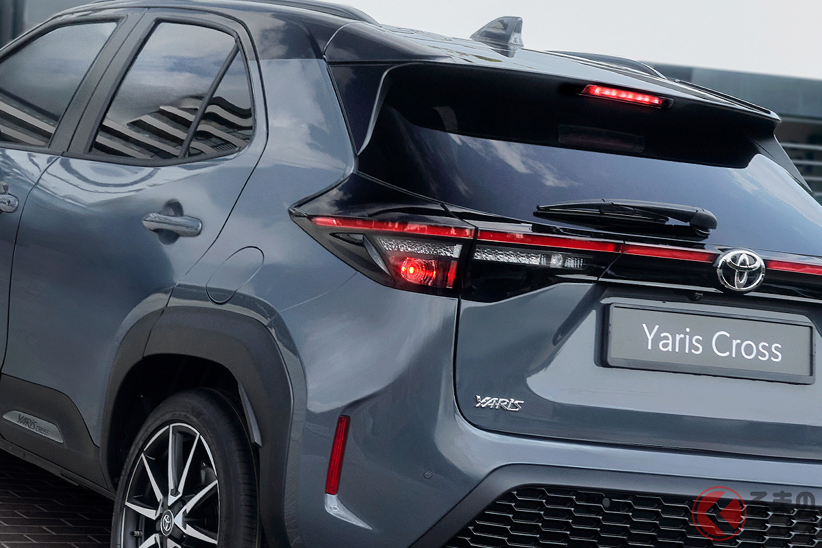 ストームグレーがカッコいい「ヤリスクロス GRスポーツ」