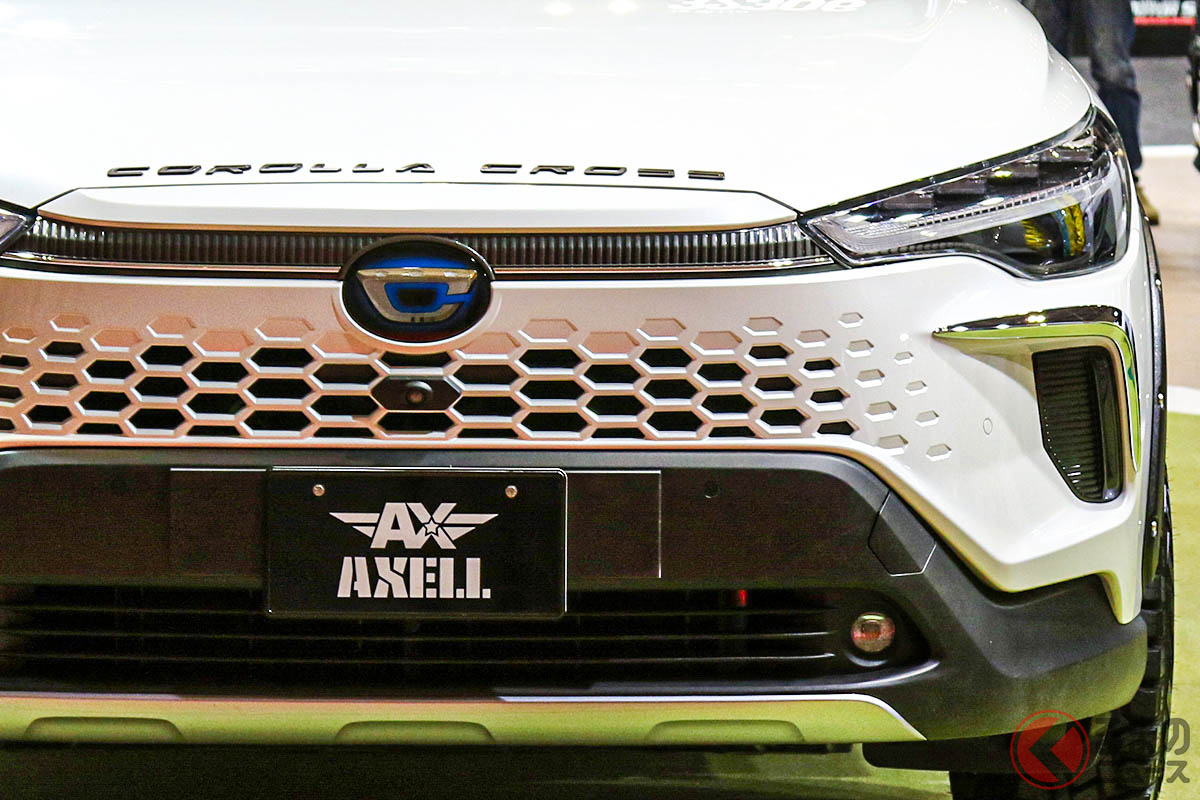 新型カローラクロスデザイン!