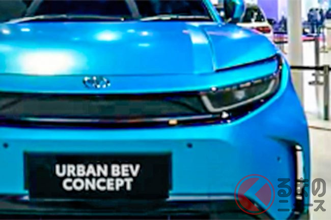 トヨタ新「コンパクトSUV」初公開！ 全長4.3m級ボディ＆最新