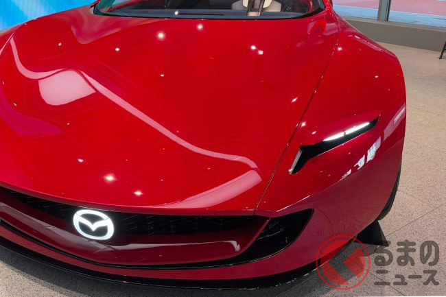 マツダが赤い「アイコニック SP」実車展示！ スポーティプロポーション