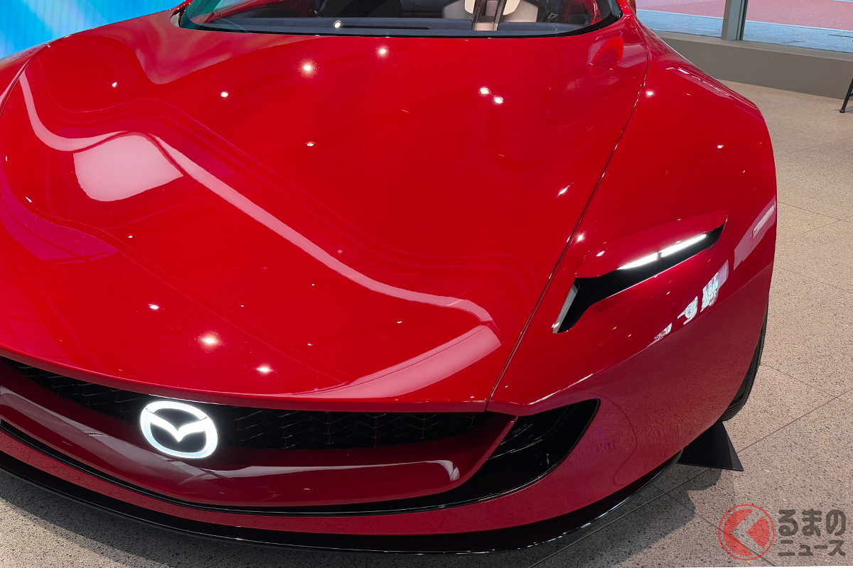 「MAZDA ICONIC SP」実車展示