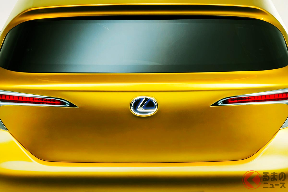 レクサスの「小さな高級車」は超スポーティ!