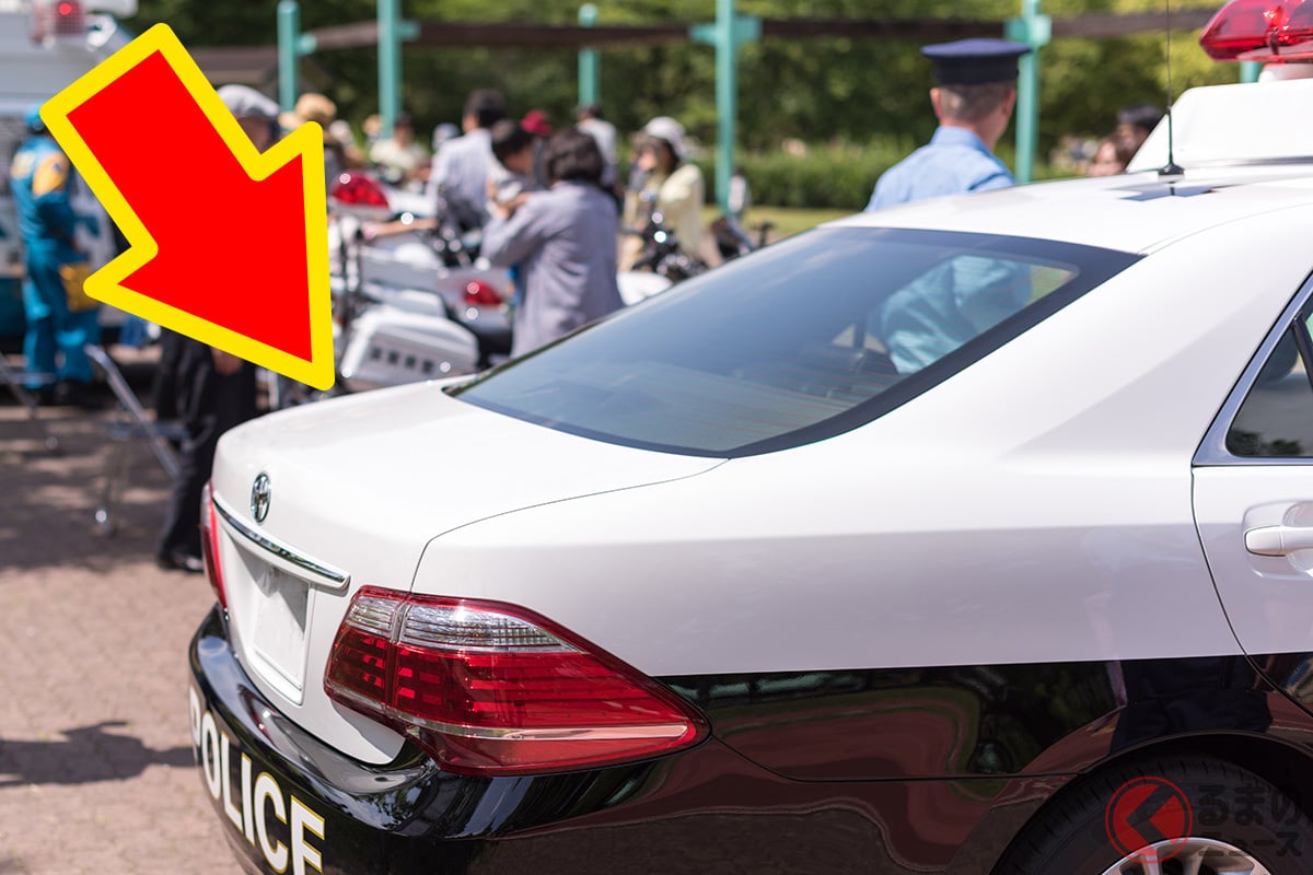 パトカーのトランクにはナニが入ってる?