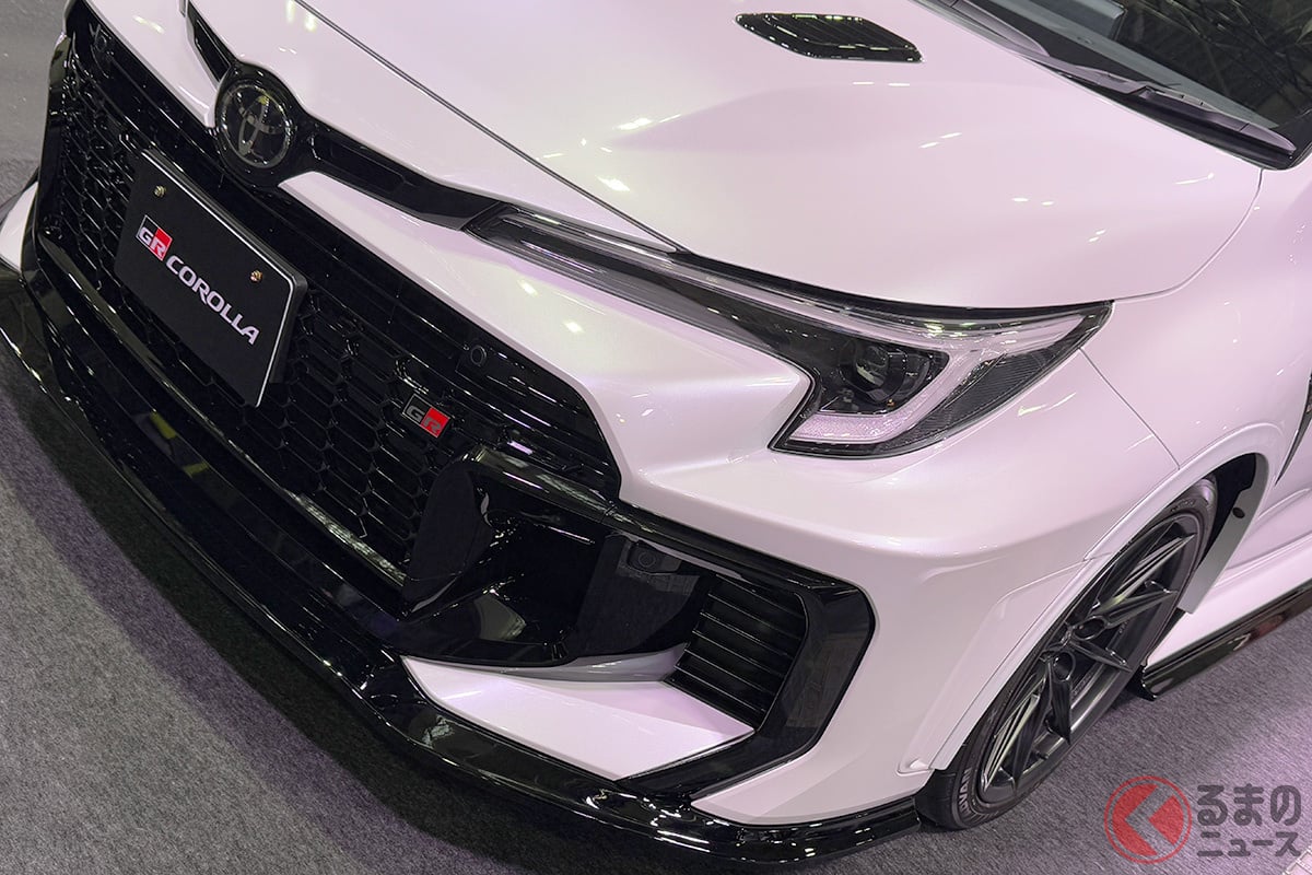 「大阪オートメッセ2025」で初披露されたトヨタ「GR COROLLA GR×GROW Design」