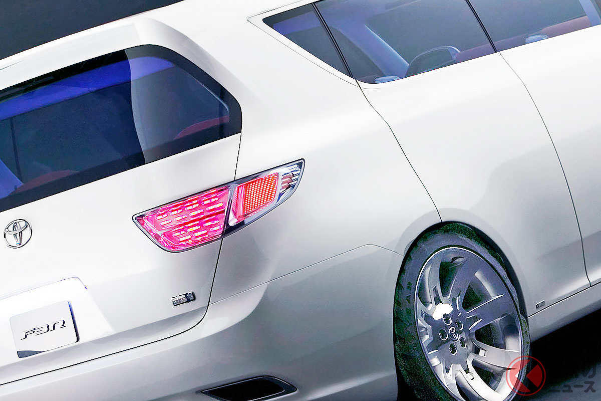 ドアが7枚の斬新ミニバン!