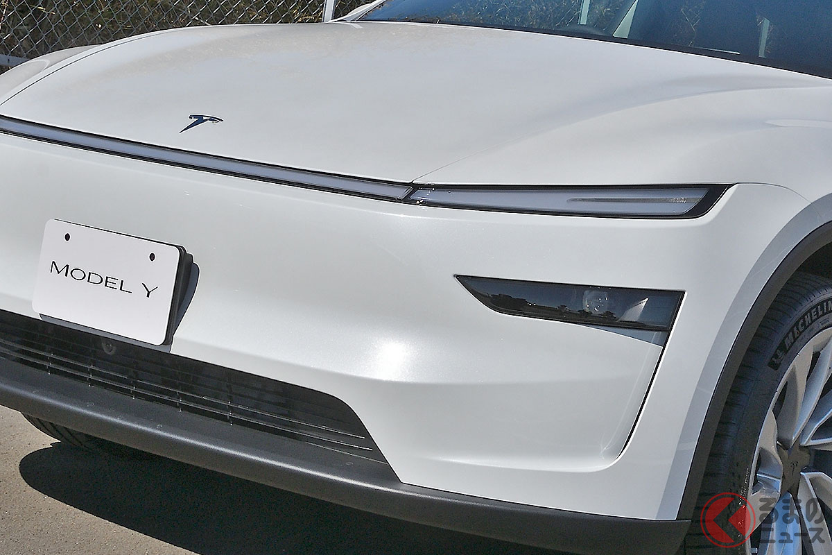 マイナーチェンジで「顔が変わった!」 テスラの人気SUV「モデルY」