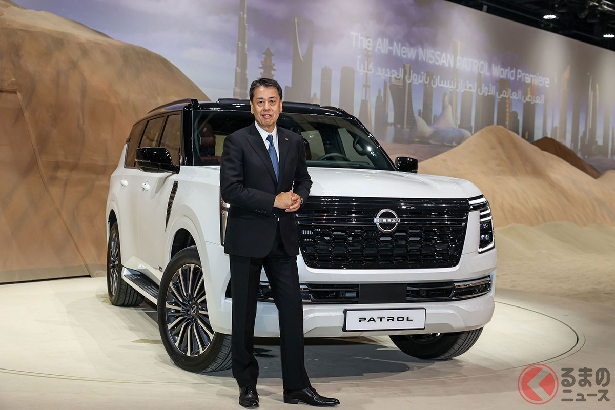 日産の内田 誠 代表執行役社長兼最高経営責任者と新型「パトロール」