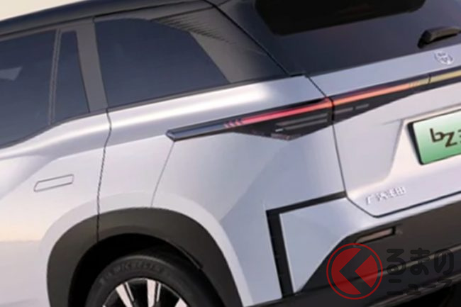 約200万円！ トヨタ「新型SUV」25年3月発売に大反響！ 「RAV4より広く
