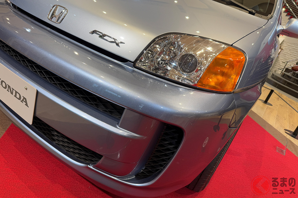 「Hondaウエルカムプラザ青山」に展示された「FCX」