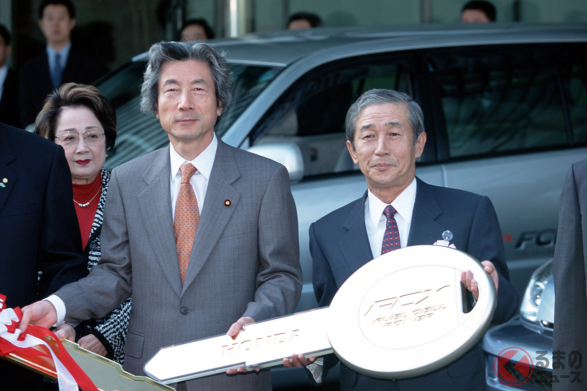 2002年12月には日米同日に納車を行っている(画像:ホンダ)