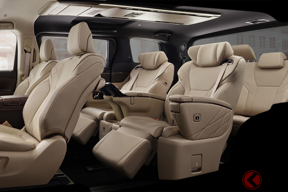 世界初の技術が詰まったシート採用の最新「アルファード」