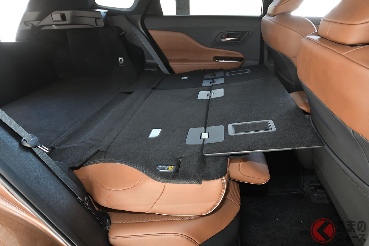 「ラゲージルーム拡張ボード」を展開した状態