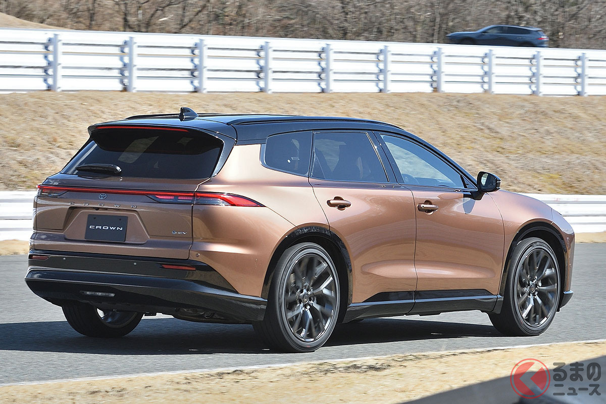 トヨタ新型「クラウンエステート」HEVモデル