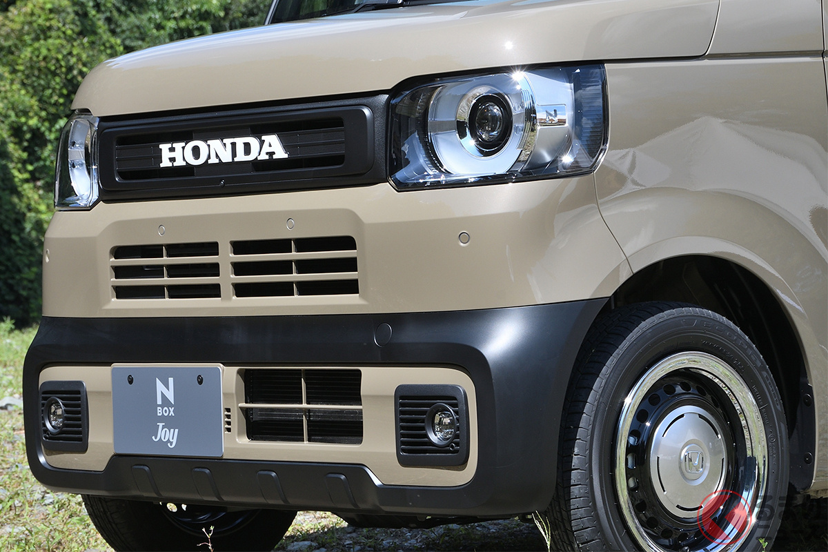「HONDA」ロゴがレトロなホンダ「N-BOX JOY」