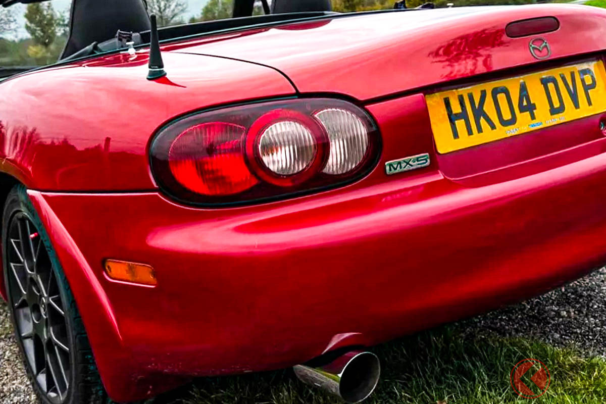 V6搭載!?!?!?(photo:e-Bay)