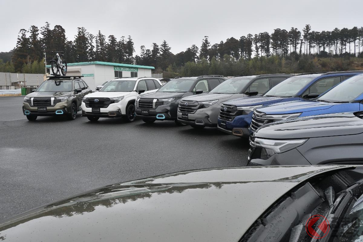 試乗会では様々な新型「フォレスター」の様々なグレードが用意された