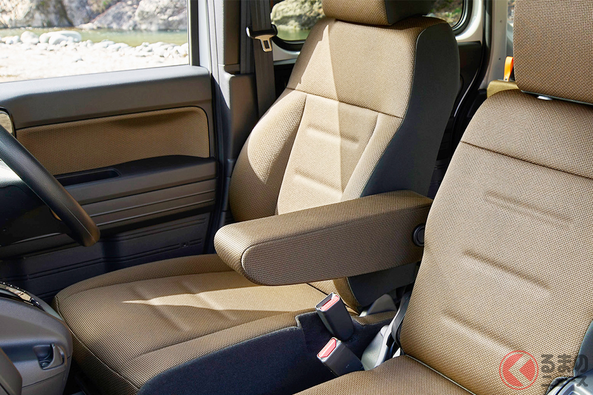 カーキ×ブラックの内装がオシャレな「FUN STYLE+ NATURE」