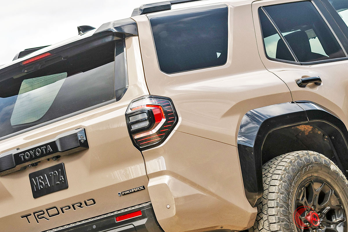 最新版「ハイラックスサーフ」が超カッコいい!