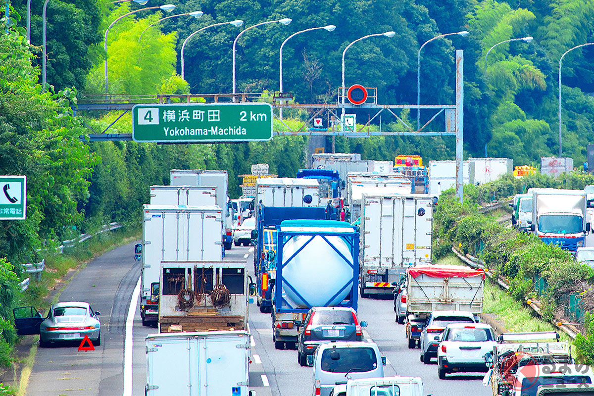 連休の大渋滞「左?右?中央?」車線選びの正解は?(画像はイメージ/フォトAC)