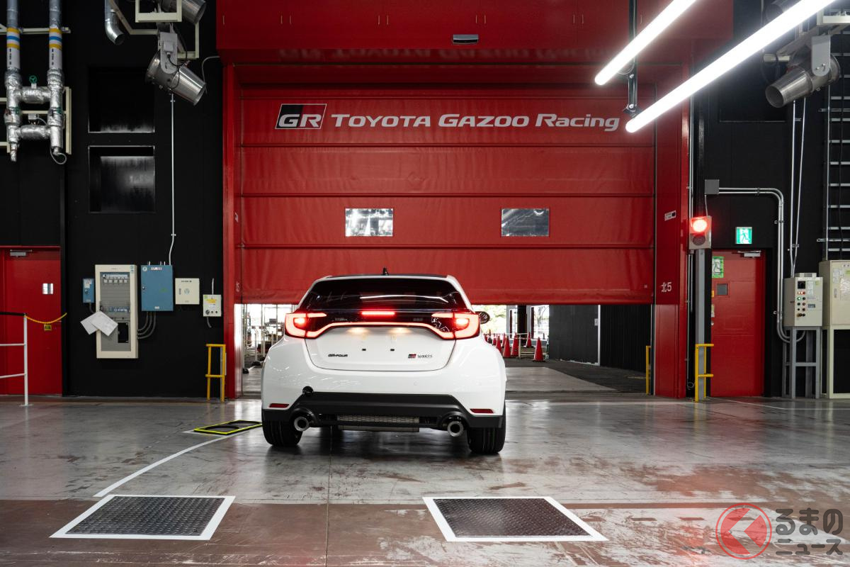 GRファクトリーで完成したクルマはすぐにテストを走行を行う