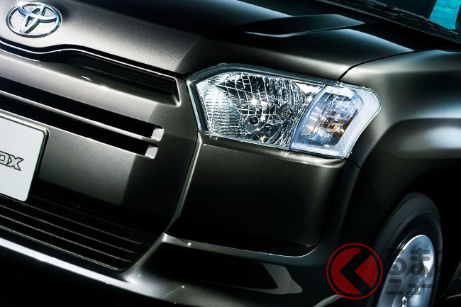 20250421_toyota_probox_000-