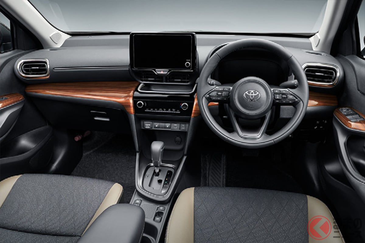 トヨタ「ヤリスクロス」のめちゃ渋イイコーディネートに反響集まる!