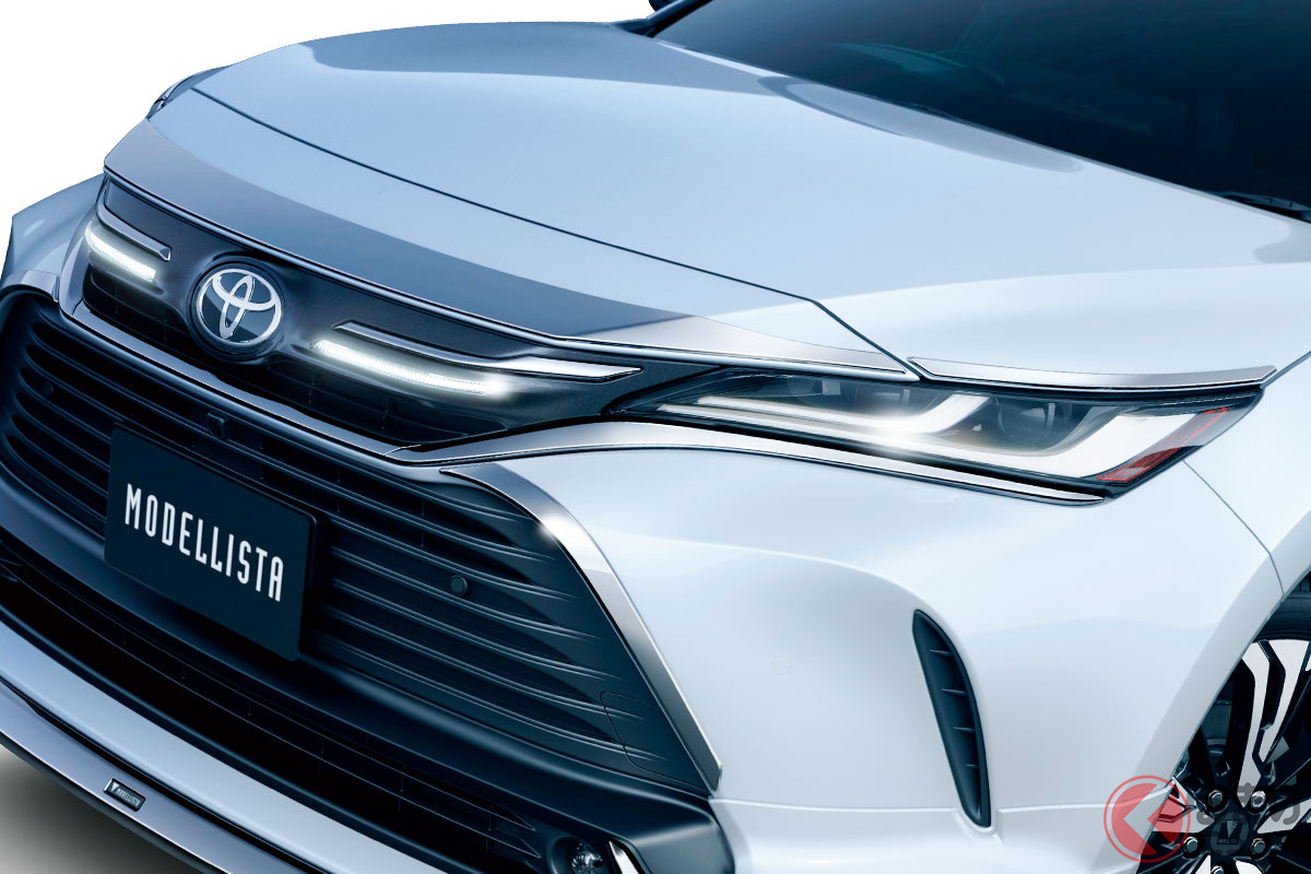 光るグリルがスゴいトヨタ「ハリアー」(モデリスタパーツ装着)