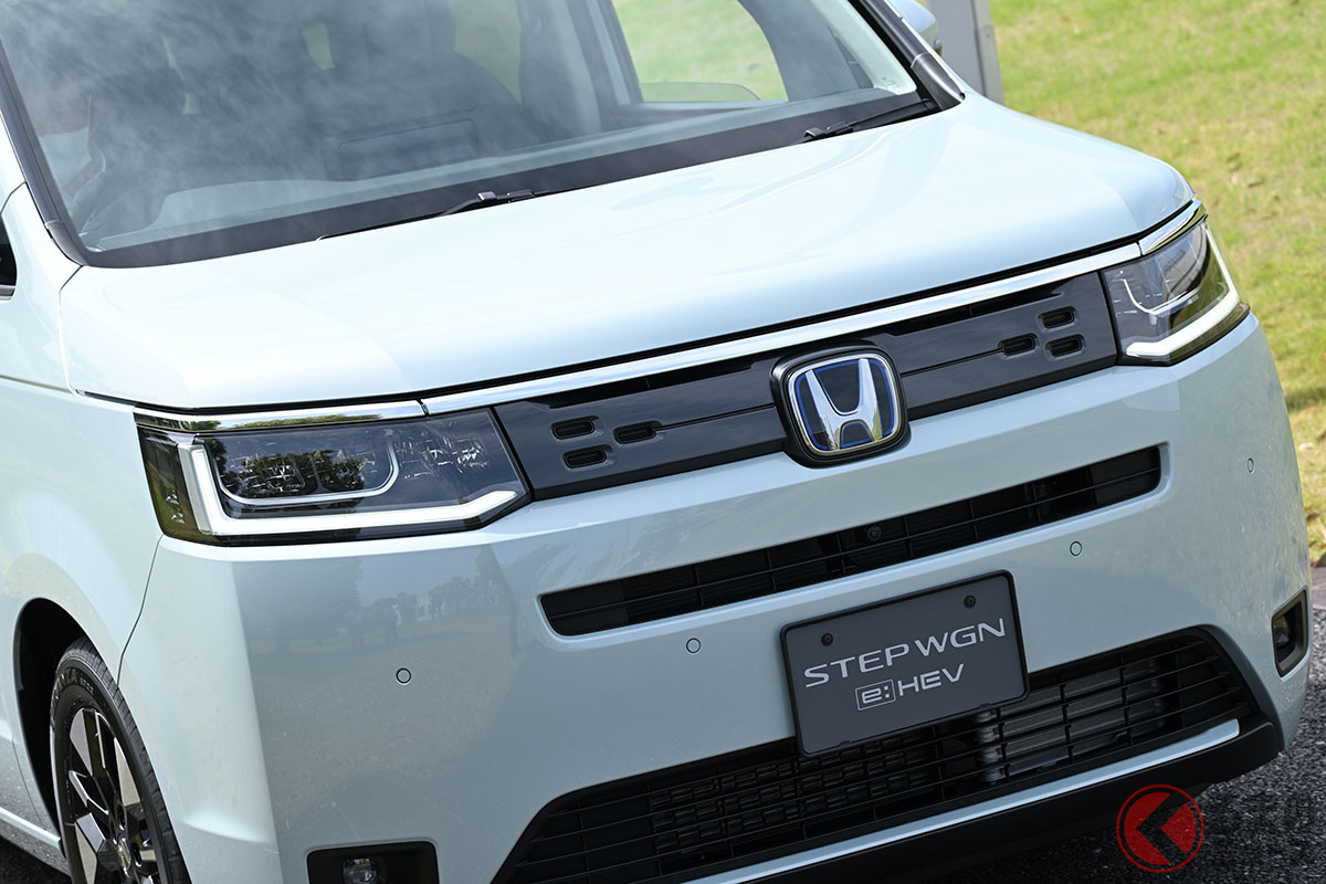 クリーンなデザインやオシャレな内外装カラーを好むユーザーから支持を集める「ステップワゴン AIR EX」