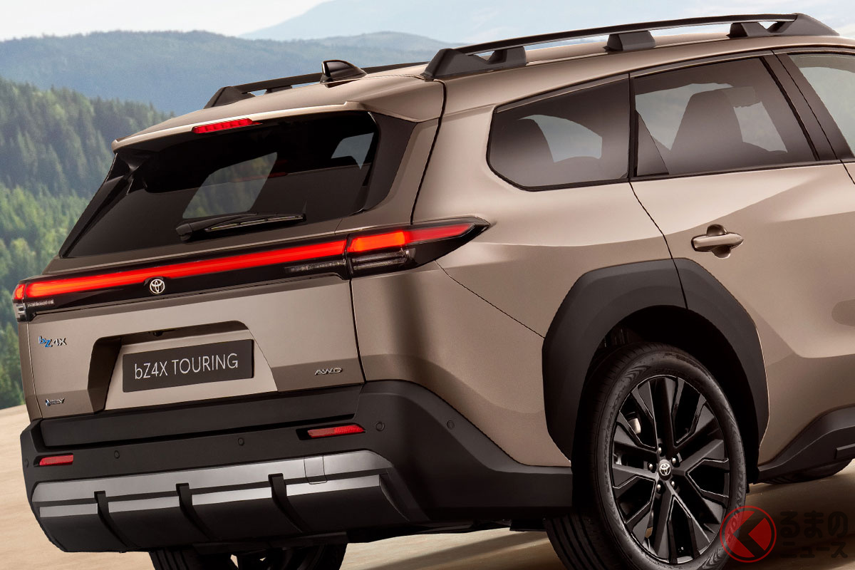 ステーションワゴンSUVの「bZ4Xツーリング」