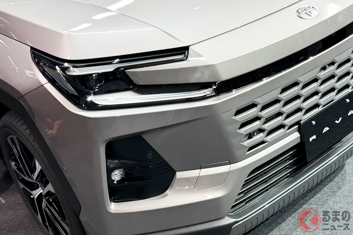 ハンマーヘッドデザインと一体型グリルで洗練された表情!