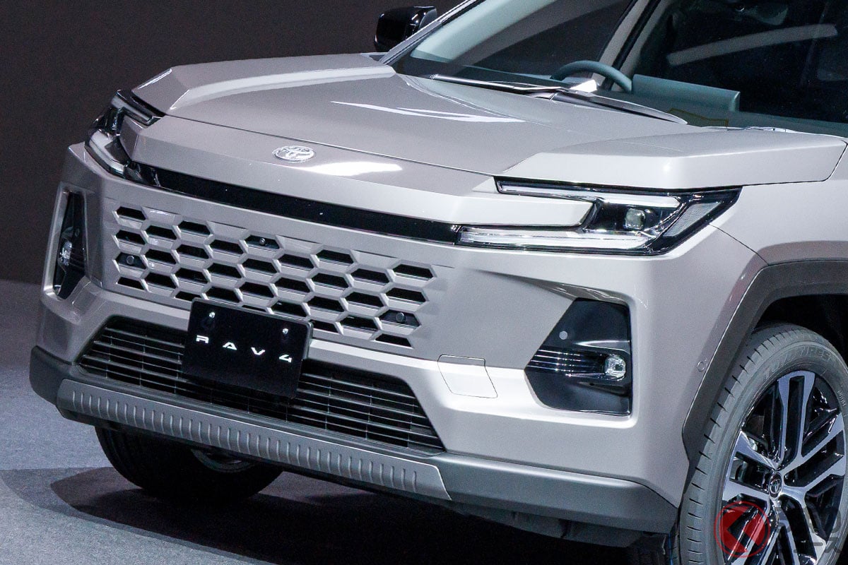 トヨタ新型「RAV4」の新グレード「CORE(コア)」