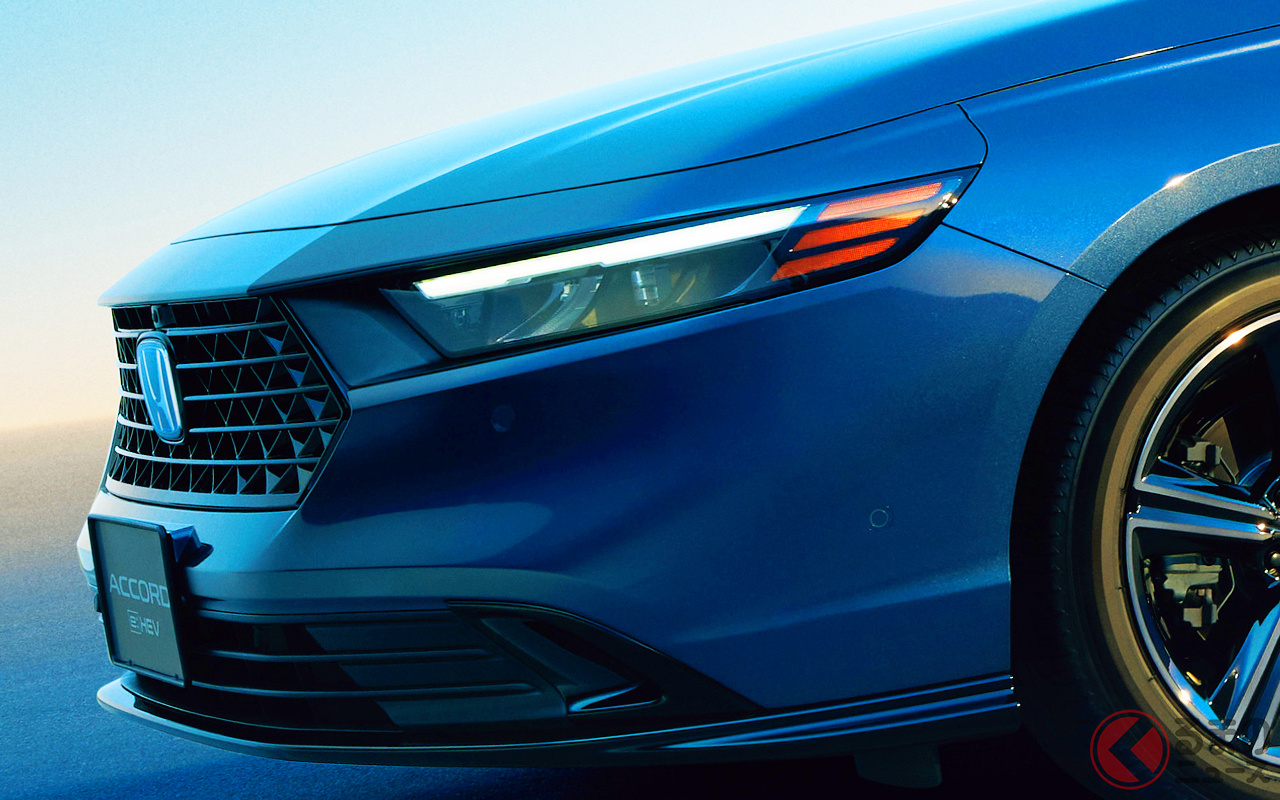 専用内外装&最新装備がすごい!!