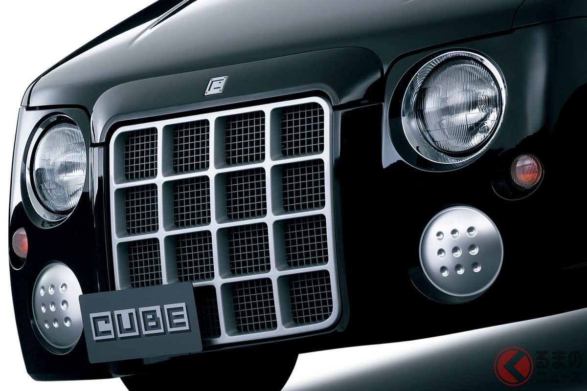 斬新デザインの「キューブ スクエア」