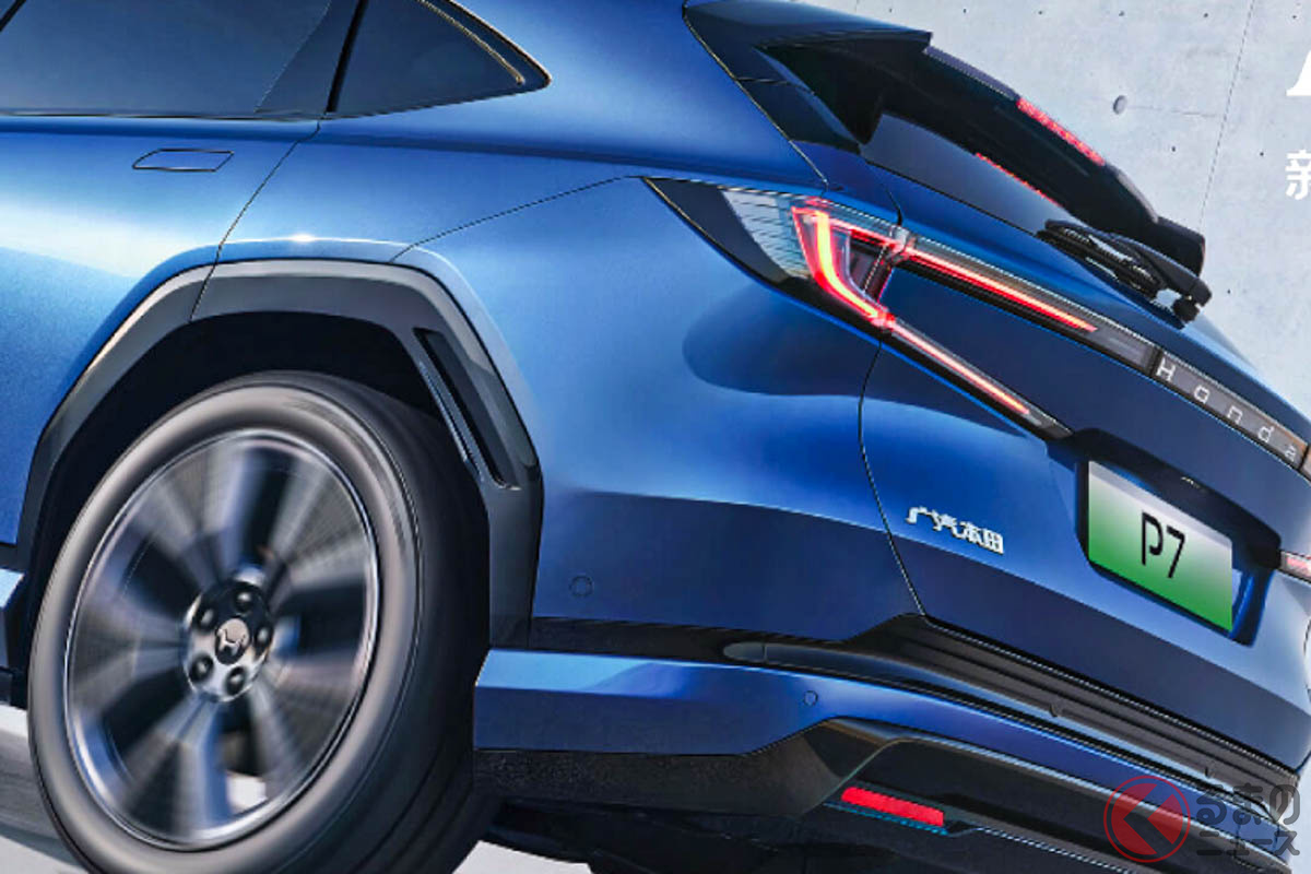 ホンダ “新型”「“後輪駆動”SUV」発表！ 斬新「カミソリの刃」デザイン光る「H」エンブレム採用！ 全長4.7m級で“約390万円”の「P7」中国に登場
