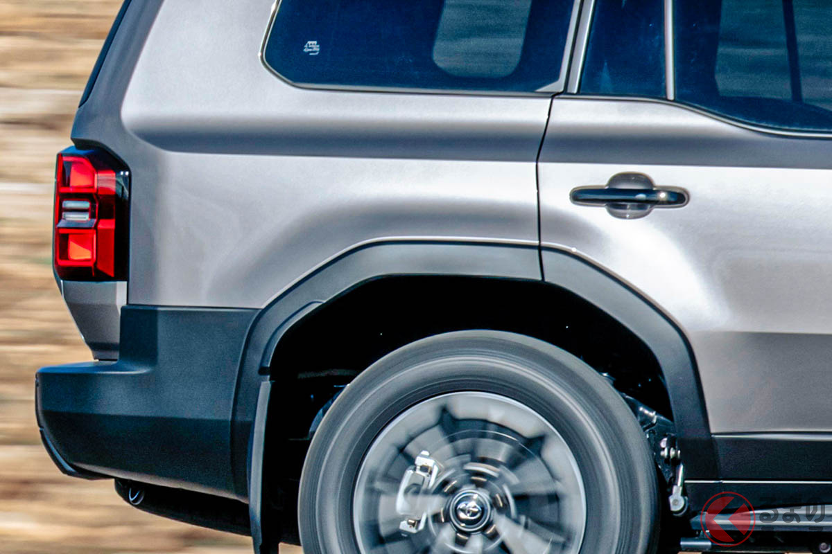 ハイブリッドを搭載した新ランドクルーザーが欧州に!