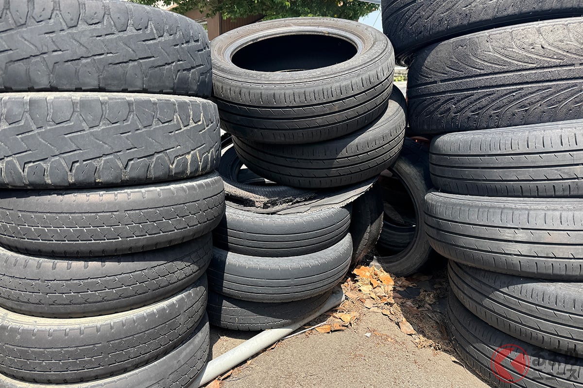 タイヤの「セパレーション」とはどんな状態?(画像は劣化した廃タイヤのイメージです)