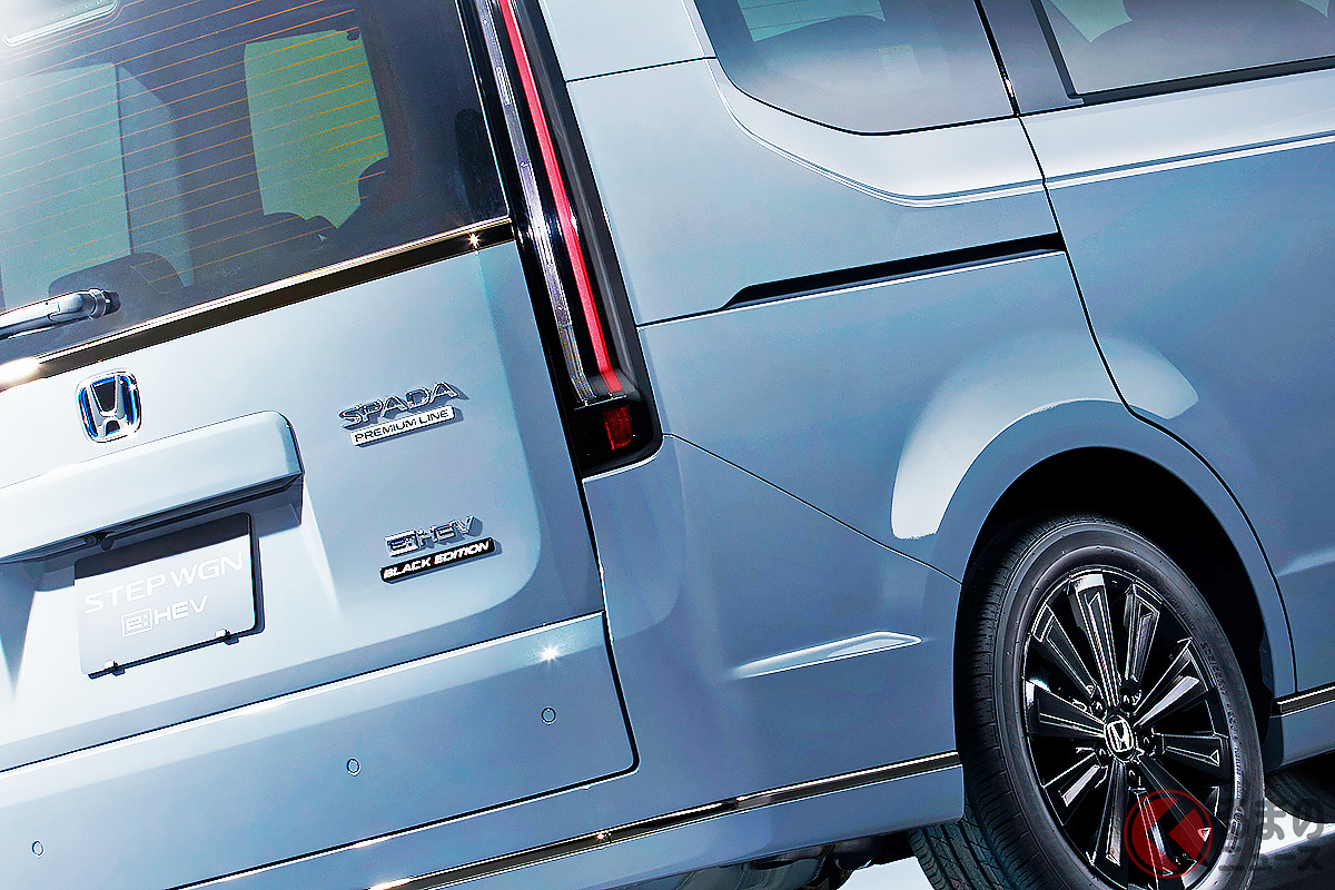 精悍ブラックがカッコいい! 最新「ステップワゴン」どこが変わった?