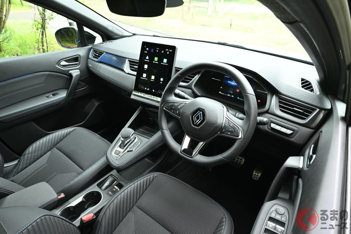 センターモニターを大型化し、より先進的なイメージを増したインテリア